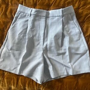 NWT Abercrombie & Fitch light Gray Sloan Shorts Size Medium